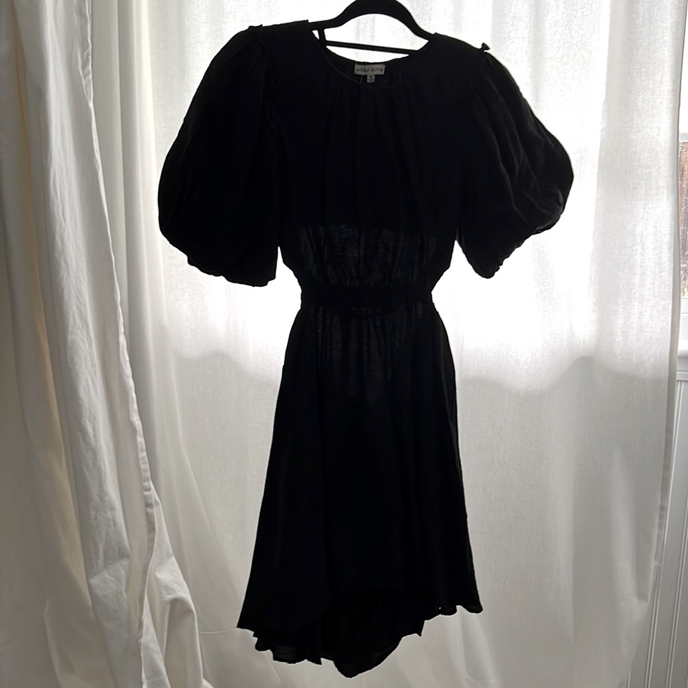MOON RIVER Puff-Sleeve Cutout Dress - Size M